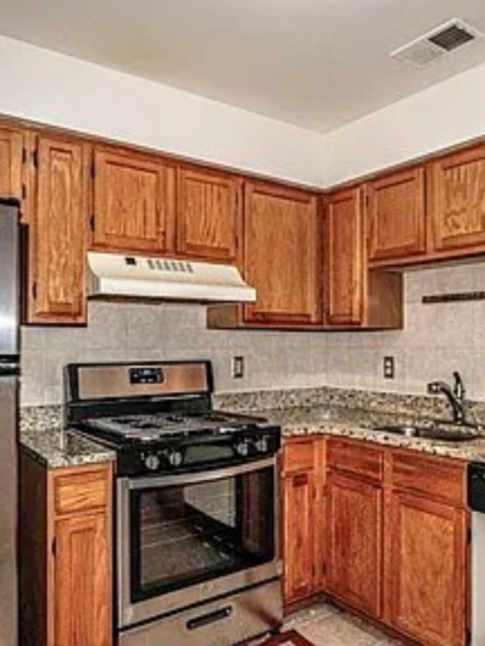 $1150 | 08817 [Lease\Rent] 2 Beds 2 Baths Apartment